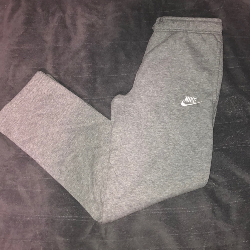 Gray Nike sweatpants